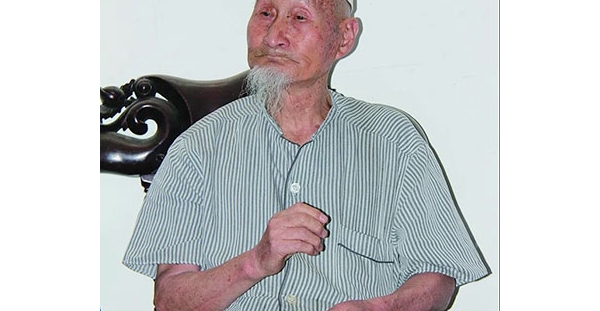 热心回坊文化宣传的刘富安老人